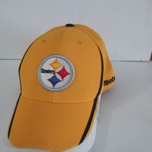 Pittsburg Steelers NFL Team Apparel Hat Cap Reebok Fitted Adult Size S/M